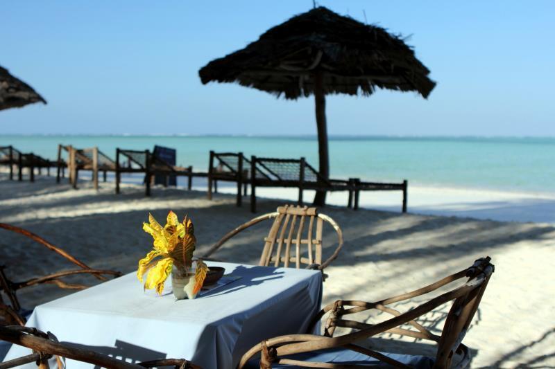 Ndame Beach Lodge Paje Ngoại thất bức ảnh
